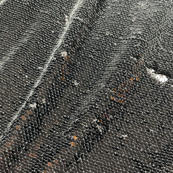 Black sequin dress. Garage brand. Size xs. - Picture 4 of 4